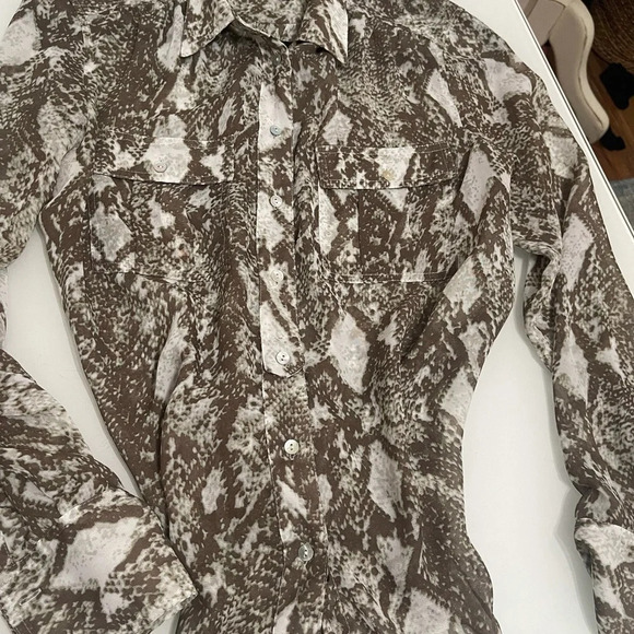 Willi Smith Snake print long sleeve button down blouse M - Picture 2 of 13